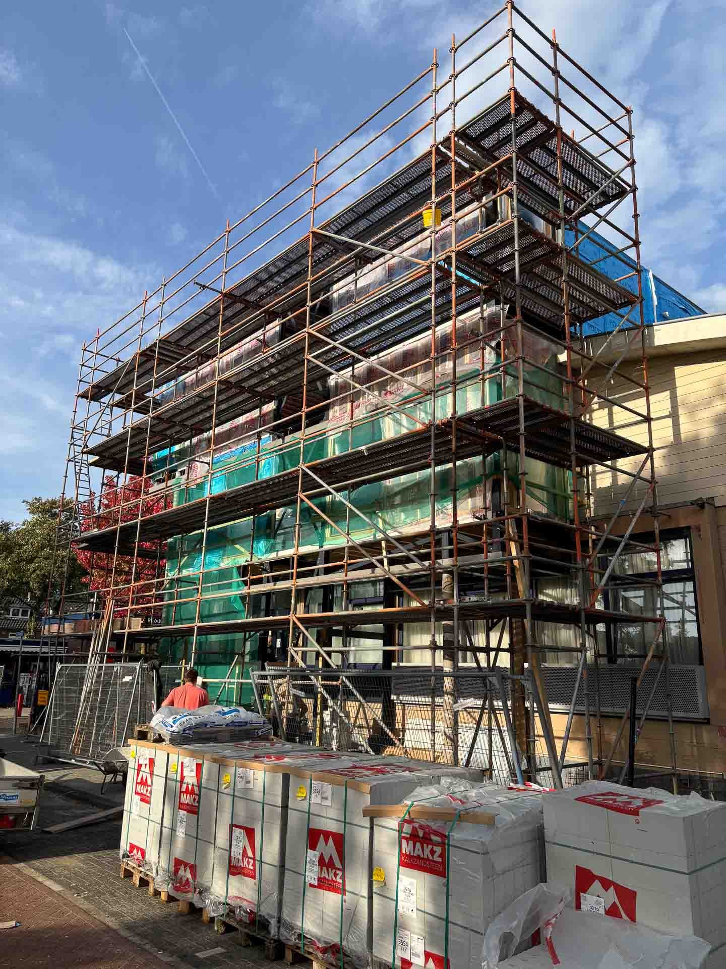 Metselsteiger _ Allround Layher steiger verhuur Arnhem